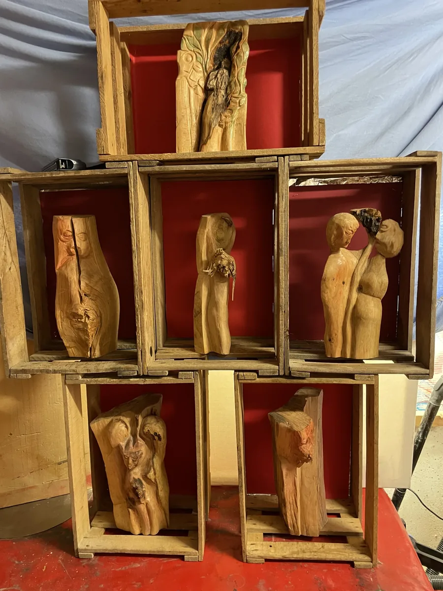 Brennholzpassion – Skulpturen aus Kachelofenbrennholz